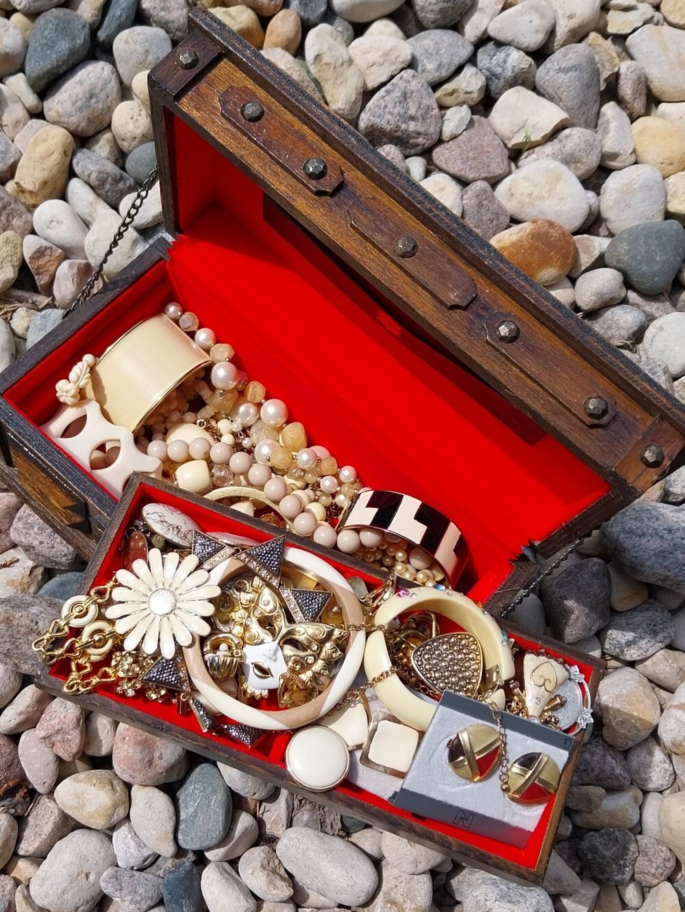 Vintage-Inspired Cream and Gold Jewelry Lot in Red-Lined Treasure Box